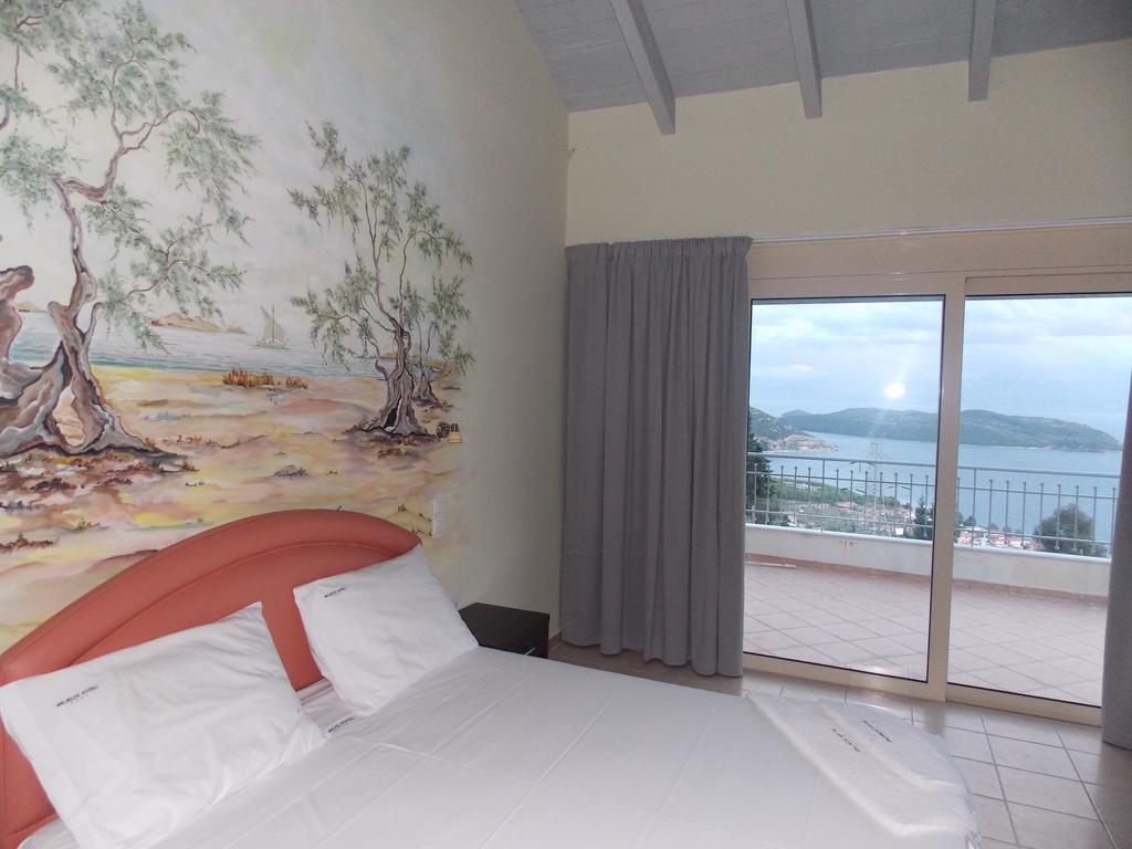 Hotel Theasis Paralia Sergoulas Oda fotoğraf